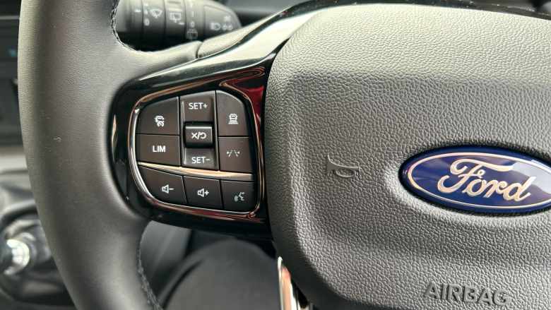 Ford Tourneo Custom 320 L1 Diesel Fwd 2.0 EcoBlue 136ps H1 Titanium 8 seater Auto